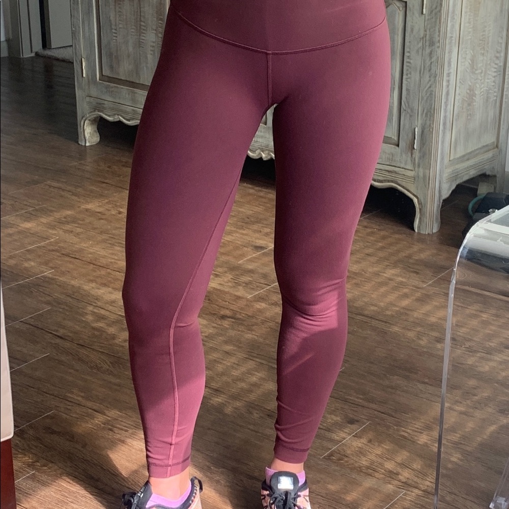 Lululemon maroon leggings